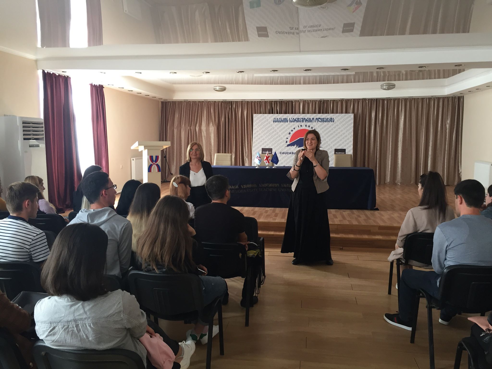71826148_471445233446315_2767457856440500224_n.jpg